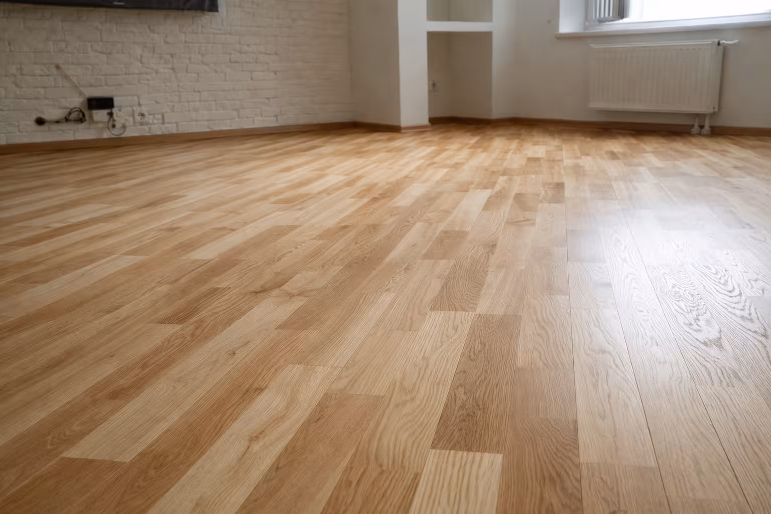 Cyklinowanie i lakierowanie parkietu