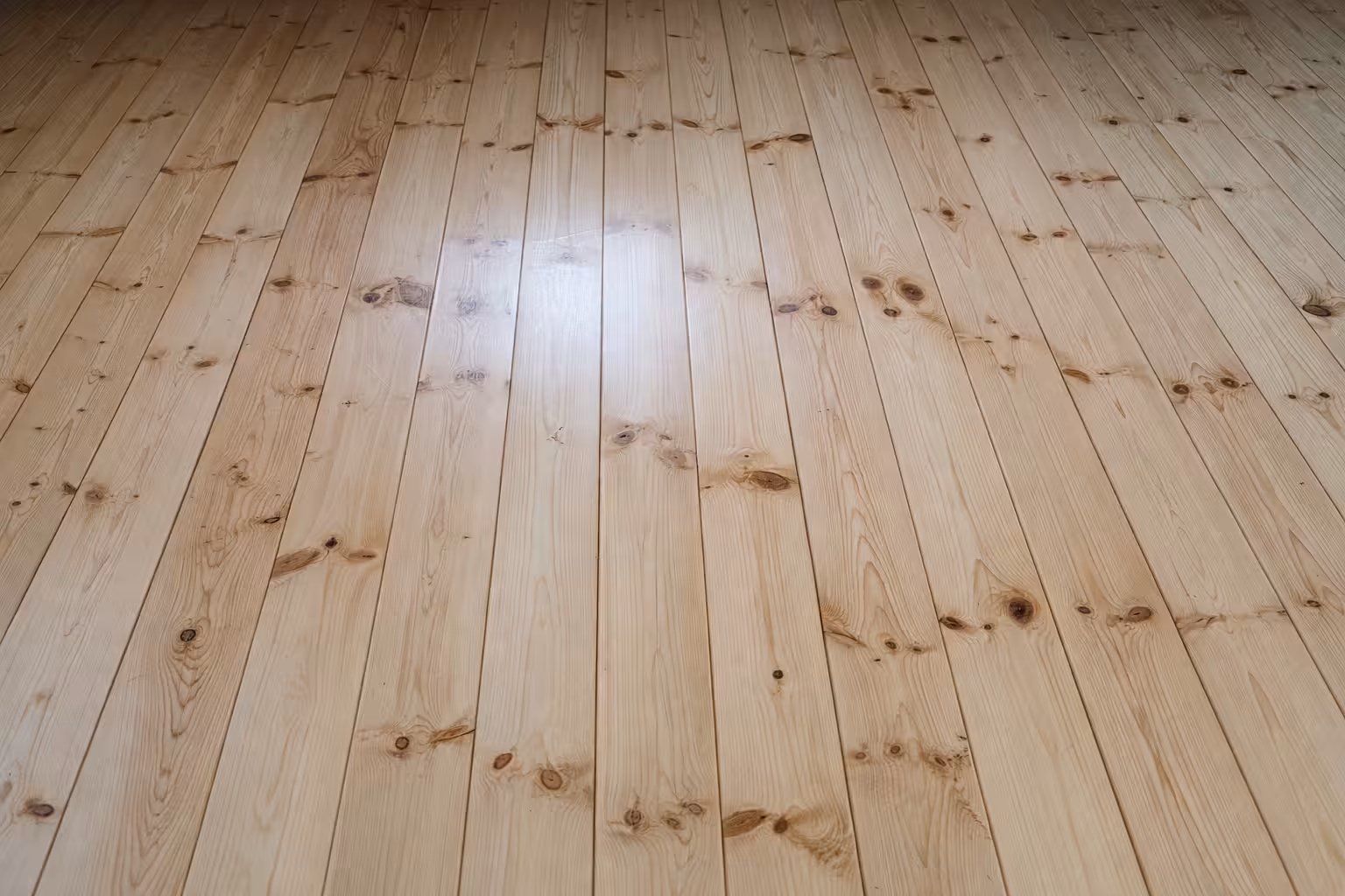 Cyklinowanie deski świerkowej